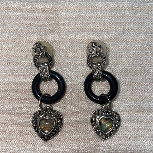 Heart statement earrings - Picture 3 of 3